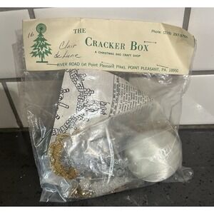 The Cracker Box Claire De Lune White‎ Gold Christmas Ornament Kit New Vintage